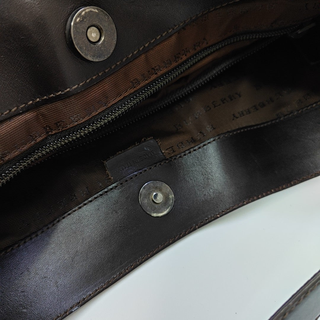 Canterbury Coated Canvas Beige