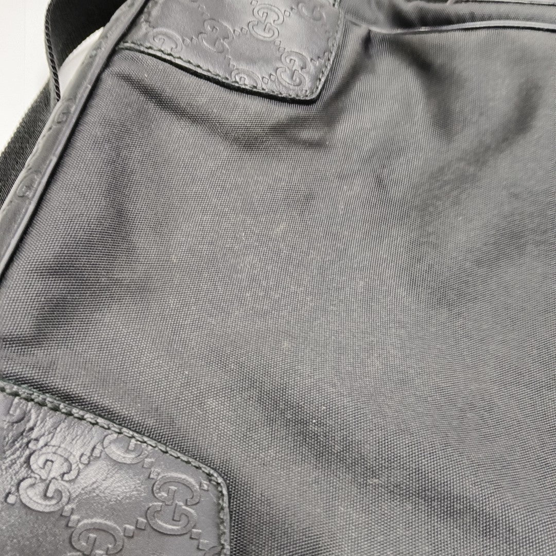 Messenger Fabric Black