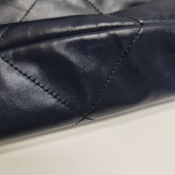 CHANEL 22 Medium Quilted Calfskin Blue