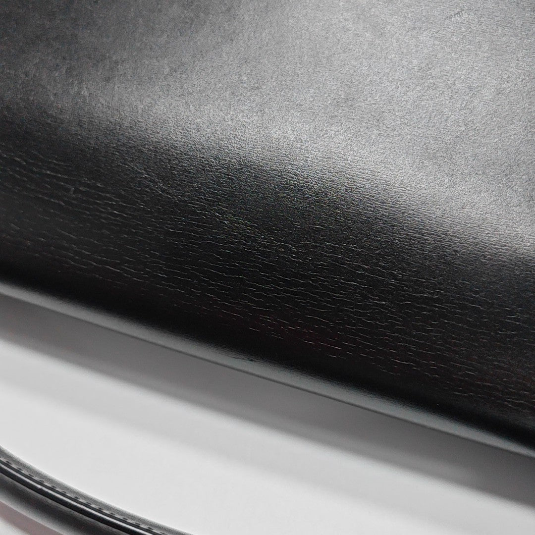 VOLTAIRE Calfskin Black