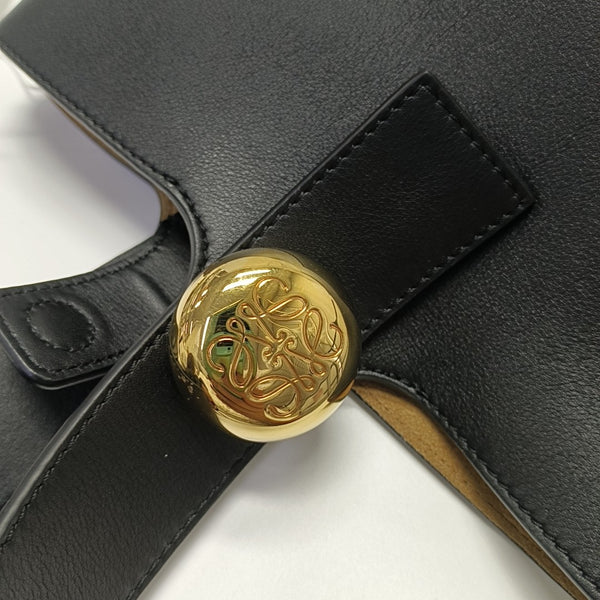 Pebble Bucket Mini Calfskin Black