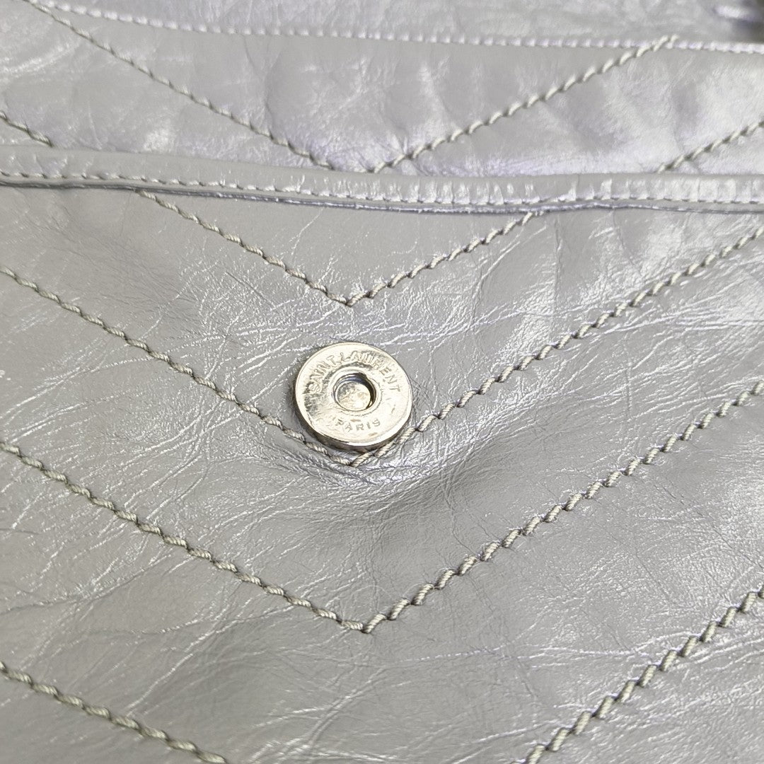 NIKI Medium Chevron Calfskin Gray