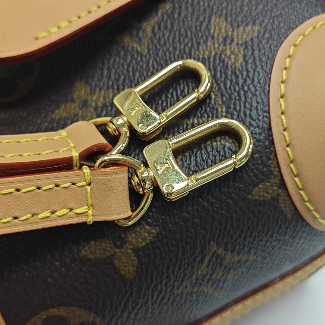 NOÉ Monogram Coated Canvas Brown