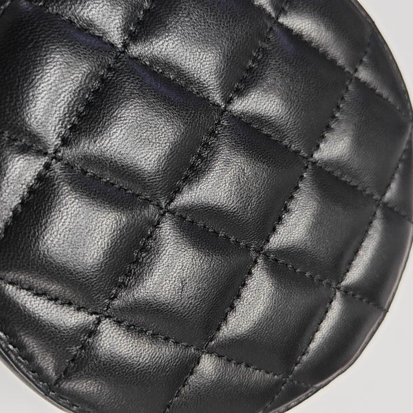 ROUND Quilted Lambskin Black
