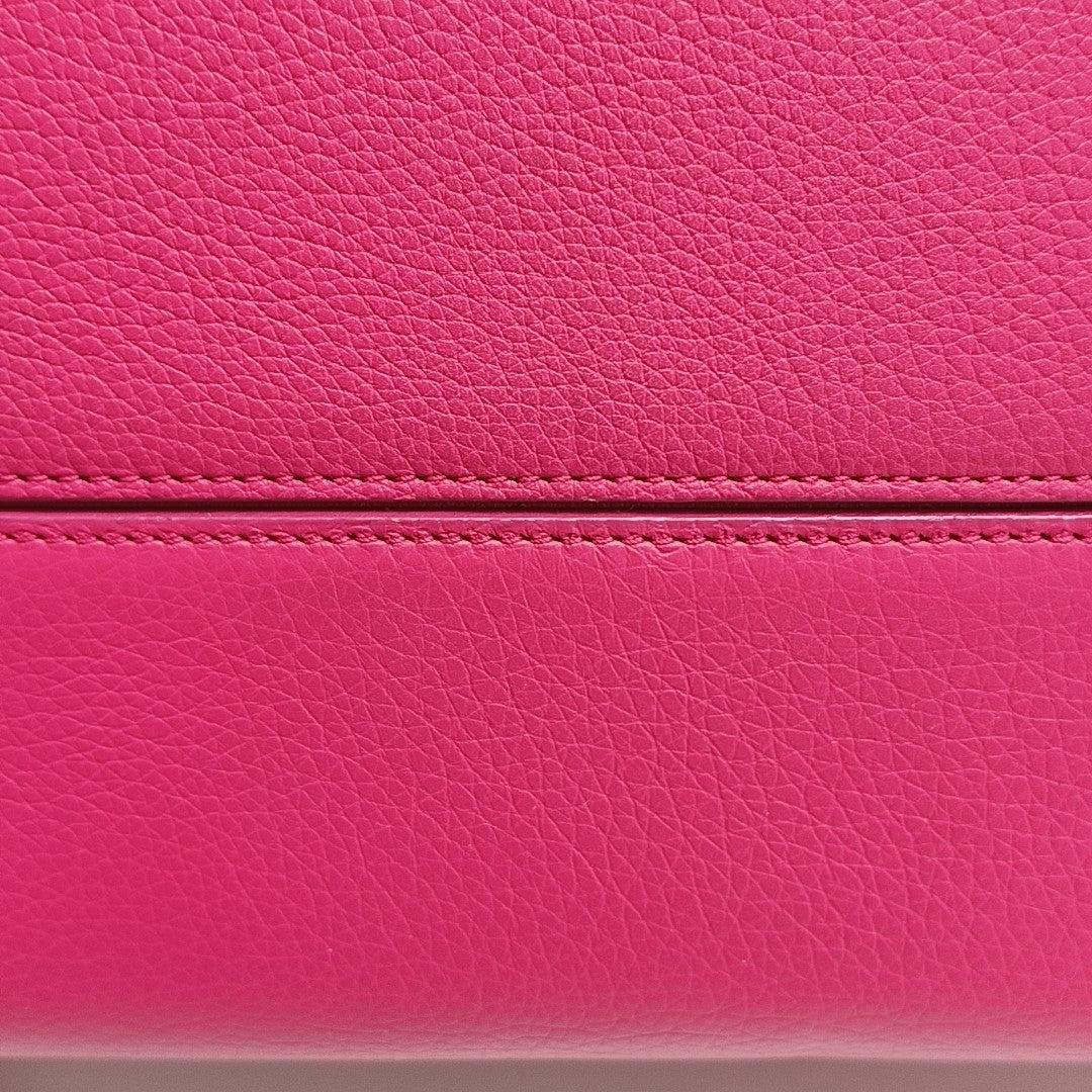 Bar Calfskin Red