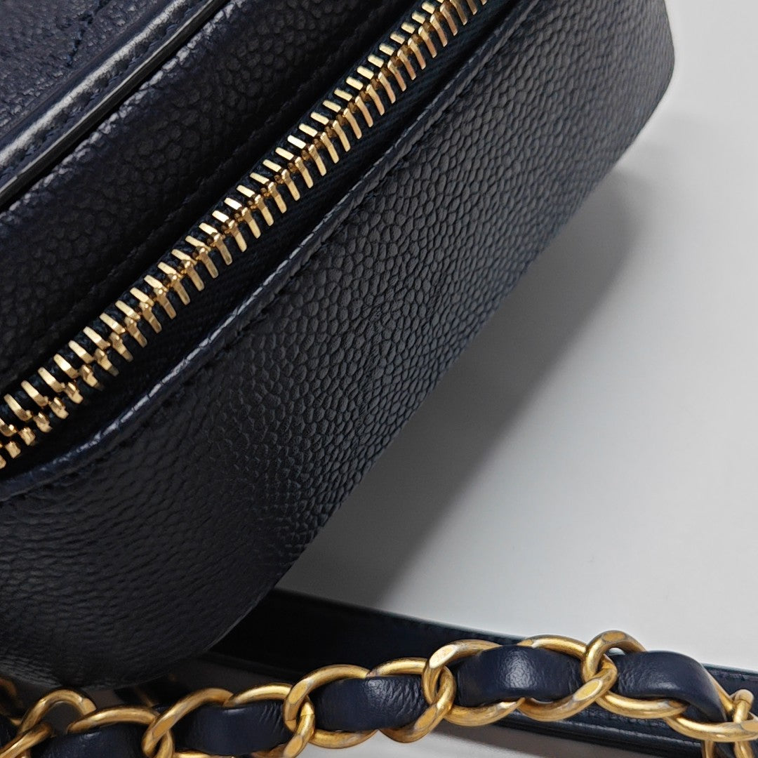FILIGREE Medium Quilted Grained Calfskin Blue