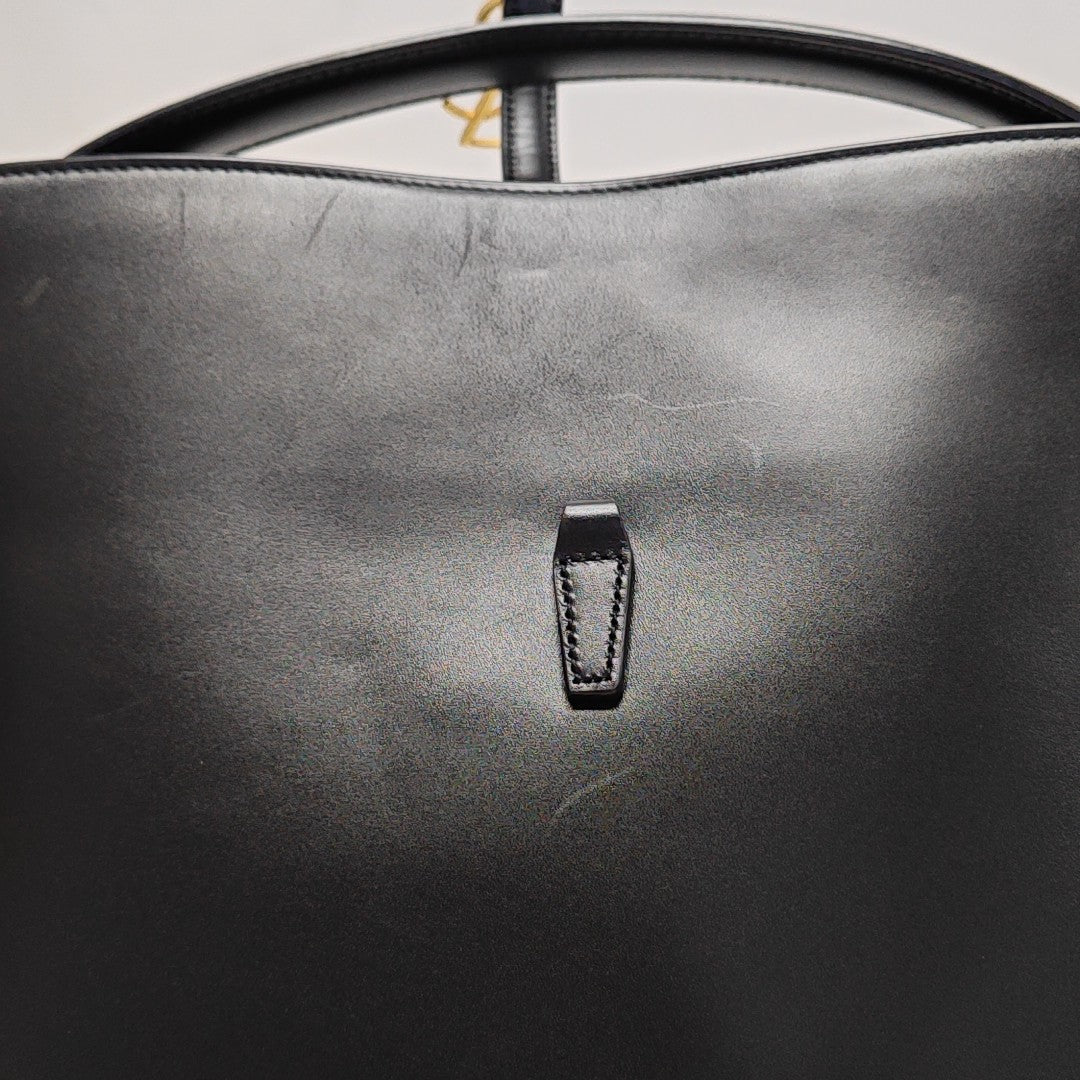LE 37 Calfskin Black