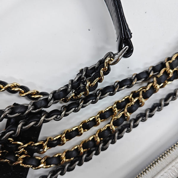 GABRIELLE Large Quilted Calfskin White