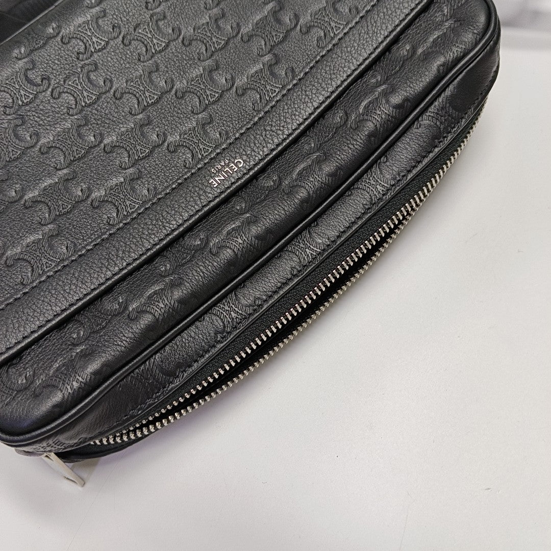 Calfskin Shoulder Bag Medium Black