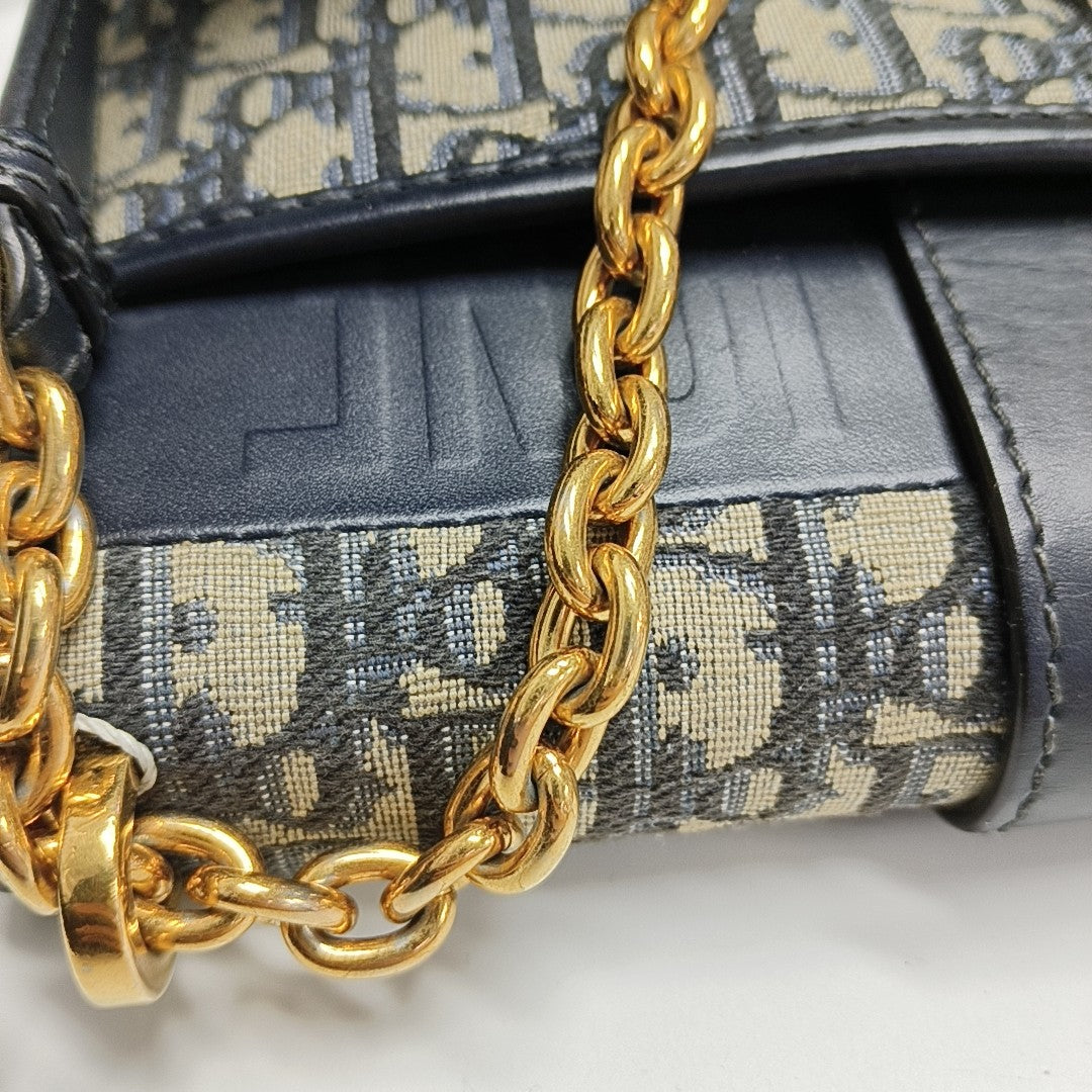 30 Montaigne Oblique Canvas Blue