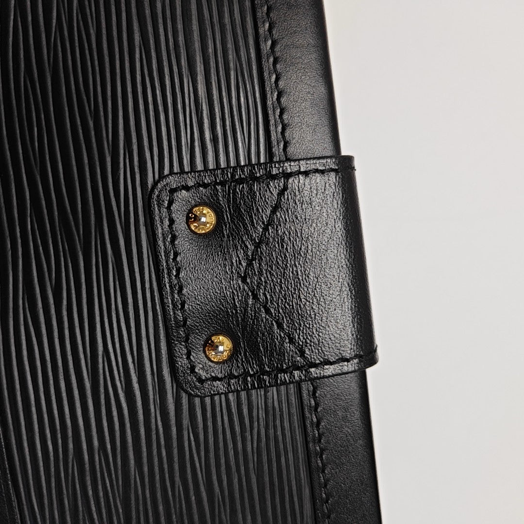 PETITE MALLE Epi Black