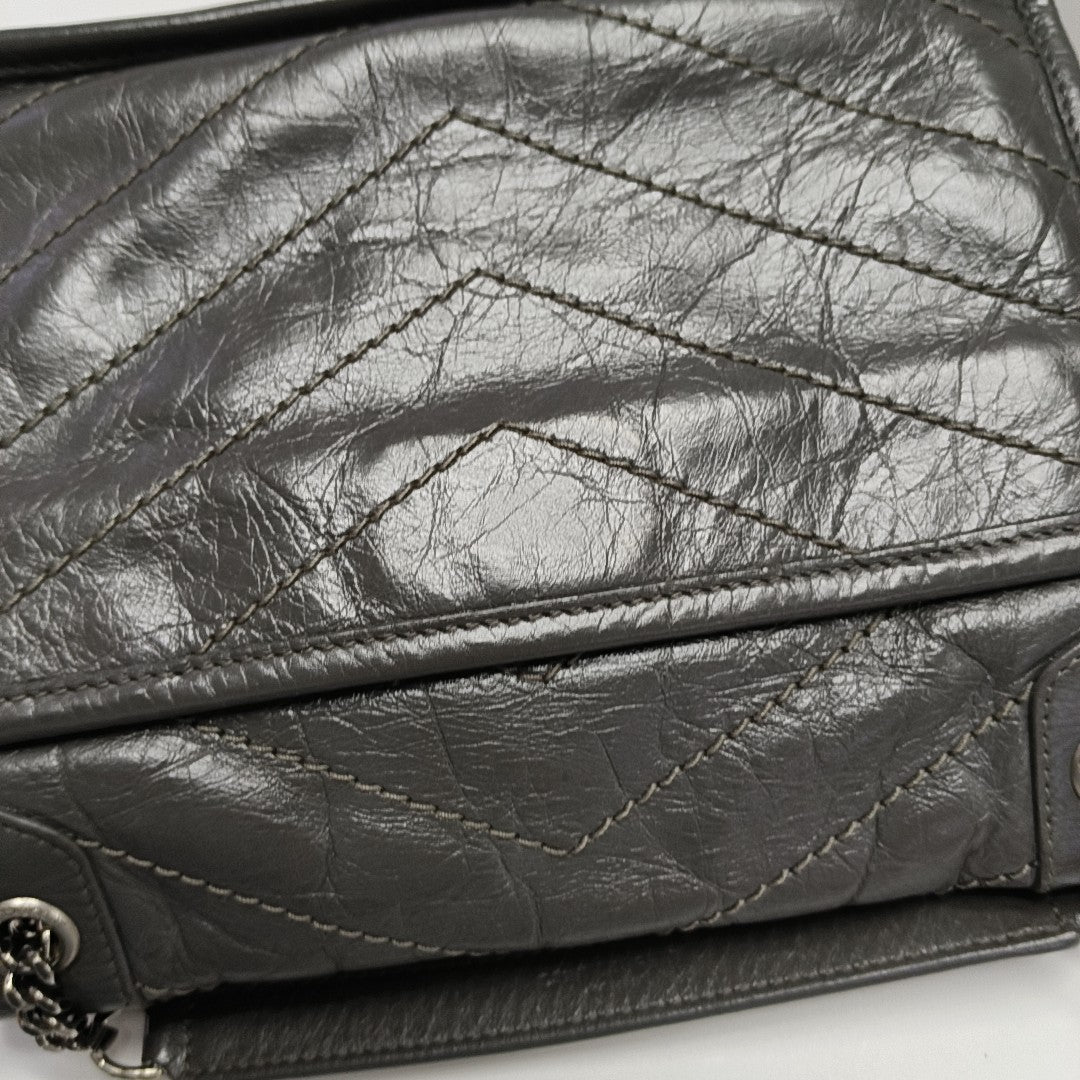NIKI Small Chevron Calfskin Gray