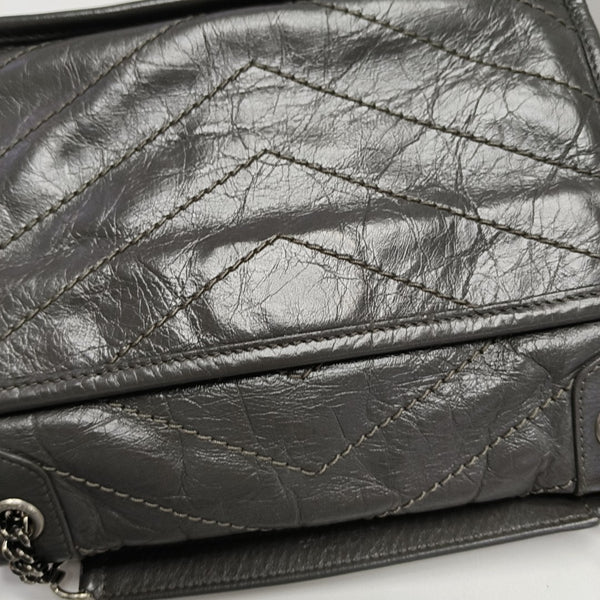 NIKI Small Chevron Calfskin Gray