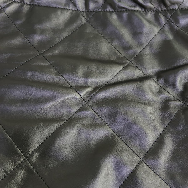 CHANEL 22 Medium Quilted Calfskin Black