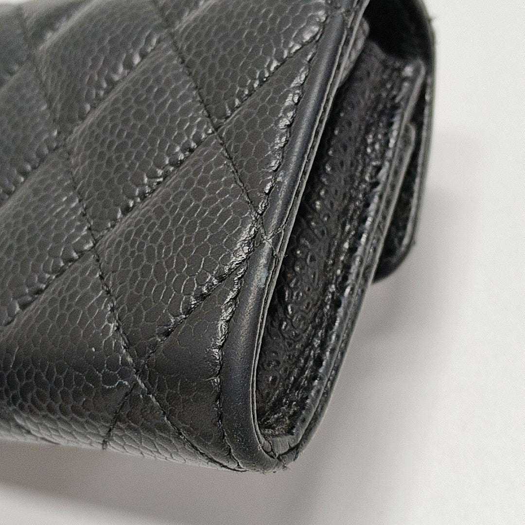 CLASSIC FLAP Quilted Grained Calfskin Black Card Holder