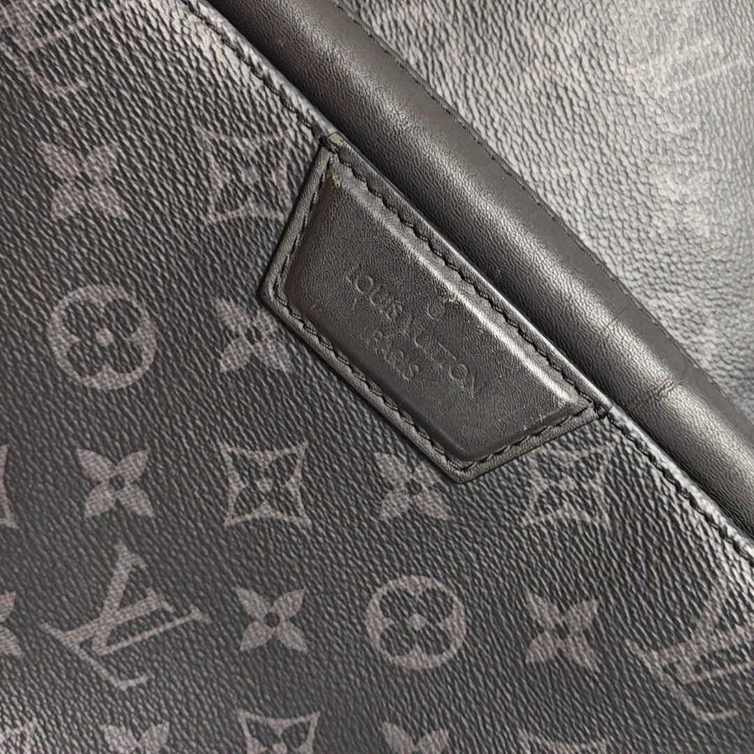 DISCOVERY PM Monogram Coated Canvas Black