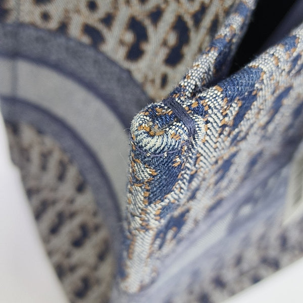 Book Tote Medium Oblique Denim Blue
