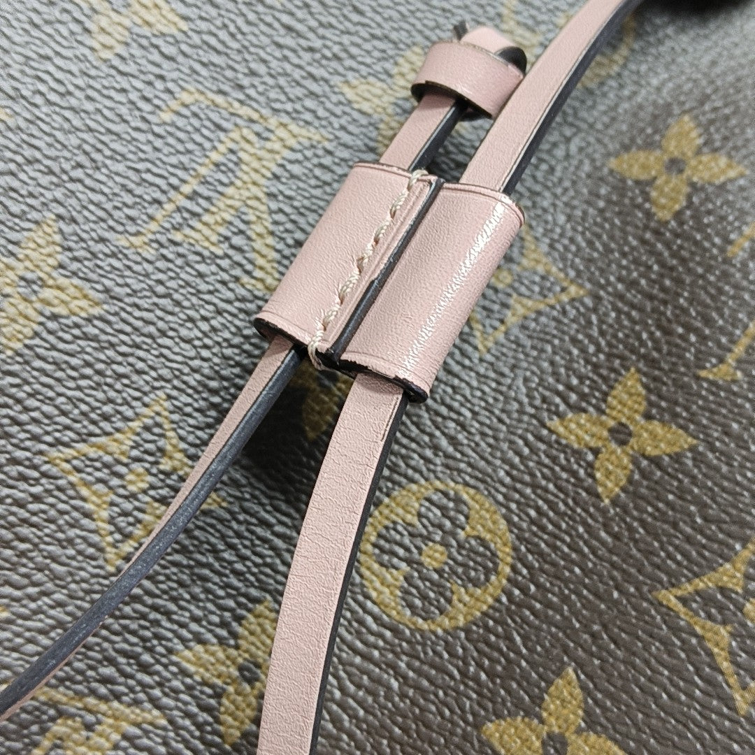 NÉONOÉ MM Monogram Coated Canvas Brown