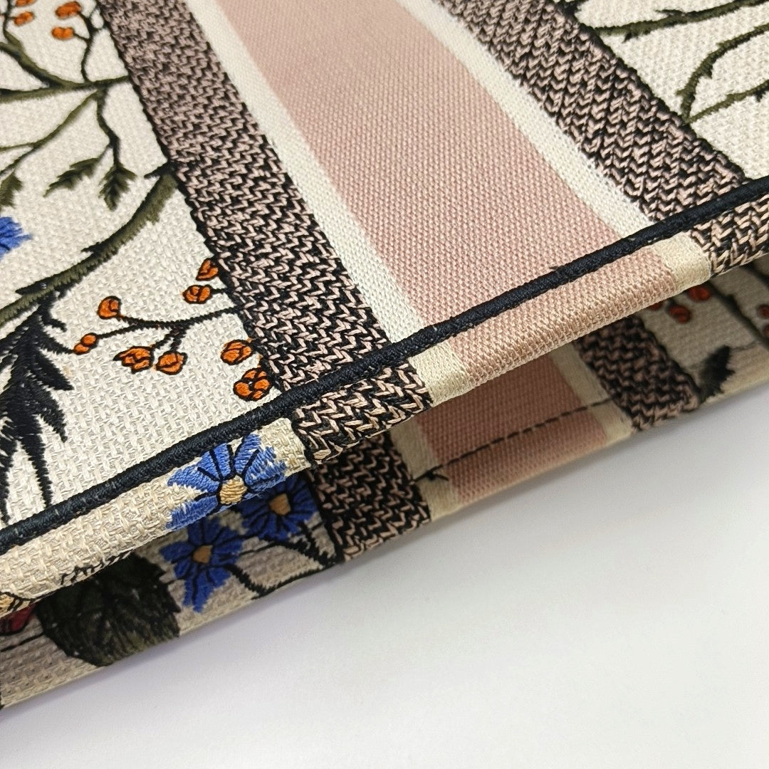 Book Tote Large Canvas Multicolor