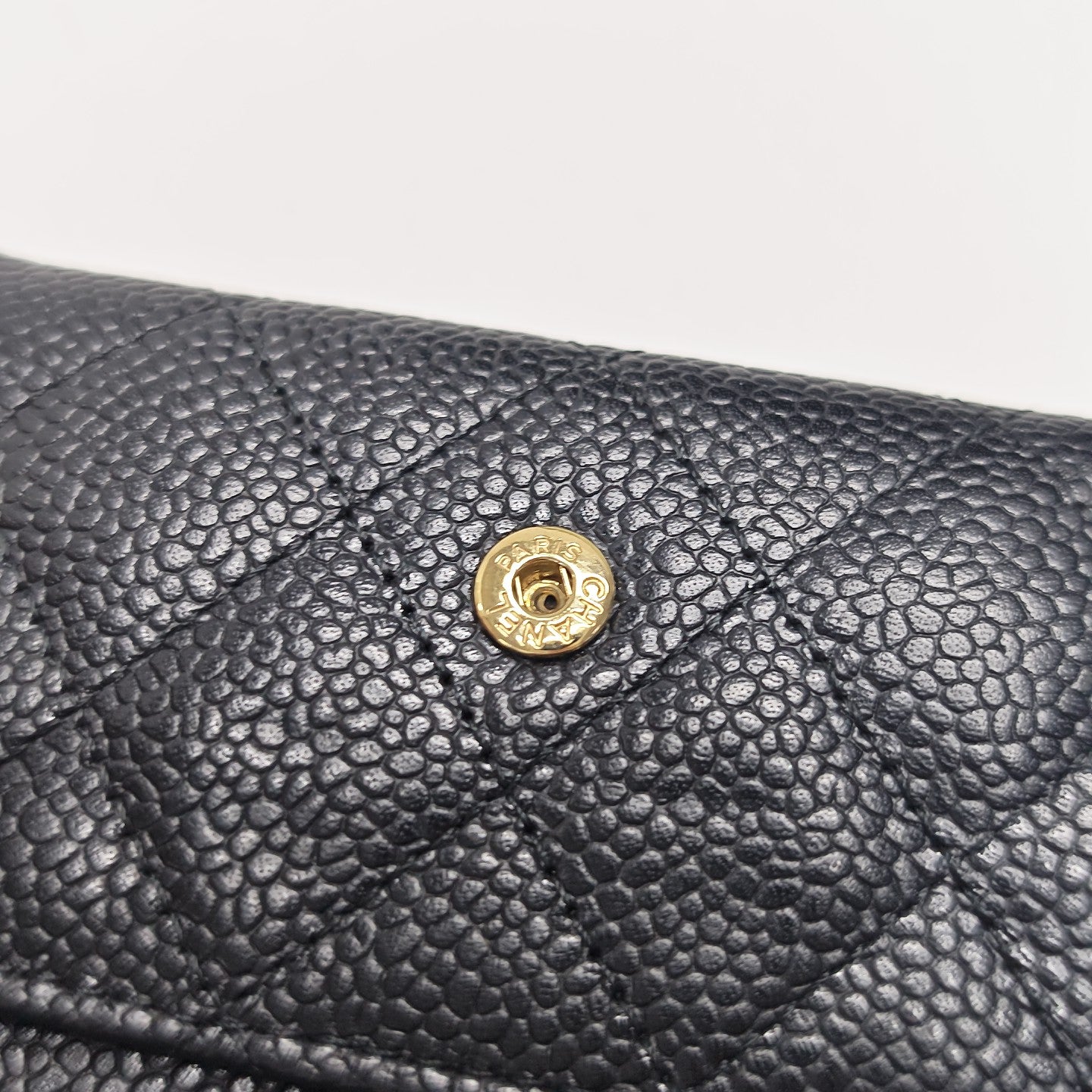 CLASSIC FLAP Quilted Grained Calfskin Black Wallet