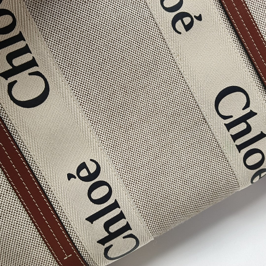 Woody Medium Canvas Beige
