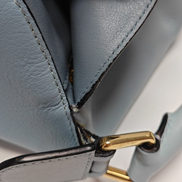Puzzle Medium Calfskin Blue