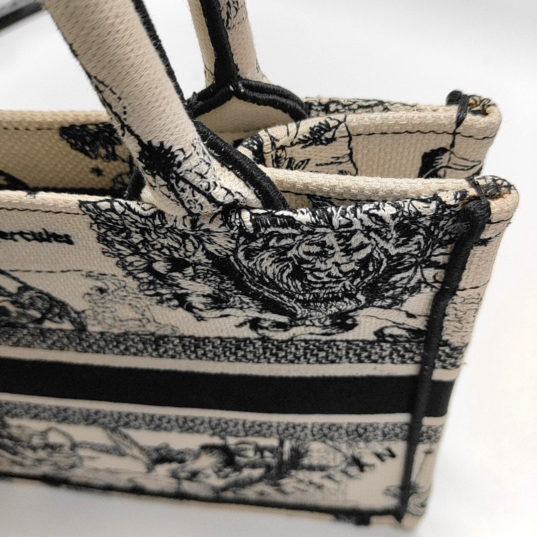 Authenticated pre-owned  Book Tote Small Canvas White - Tote Bag at Looply
