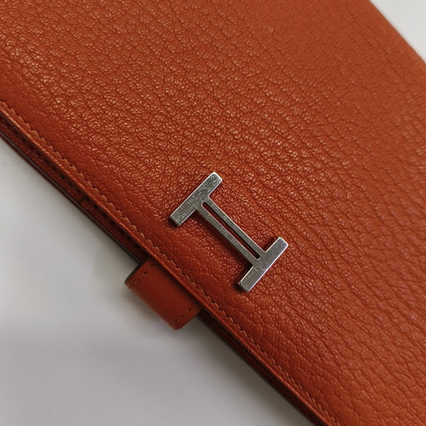 Bearn Medium Chèvre Mysore Orange Wallet