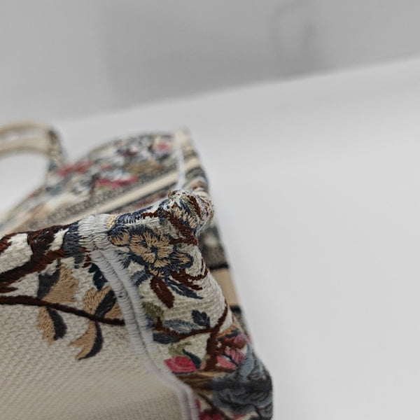 Book Tote Large Canvas Beige