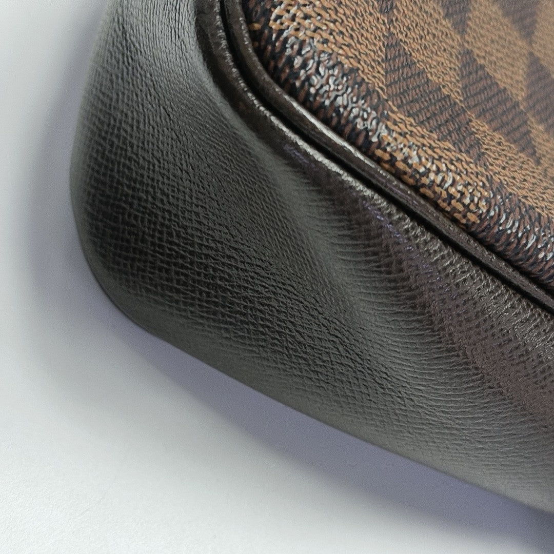 TROUSSE MAKE UP Damier Ebene Coated Canvas Brown