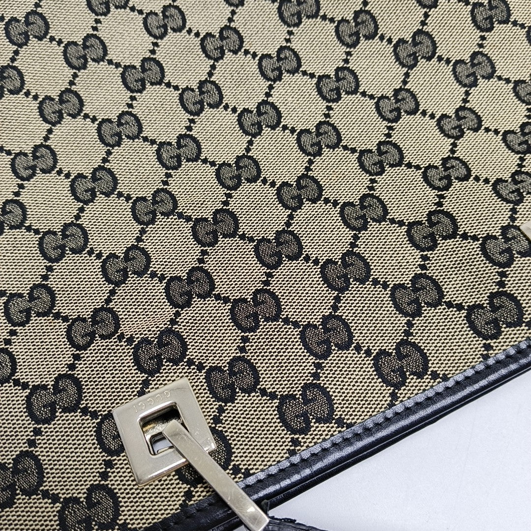 Monogram Canvas Black