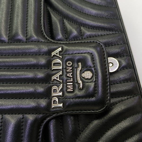 Diagramme Medium Quilted Calfskin Black