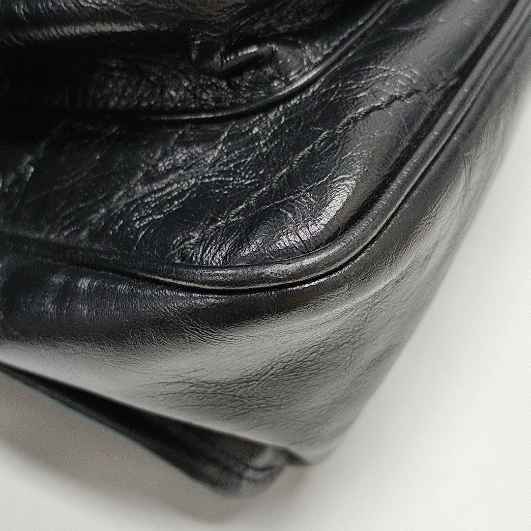 NIKI Medium Chevron Calfskin Black