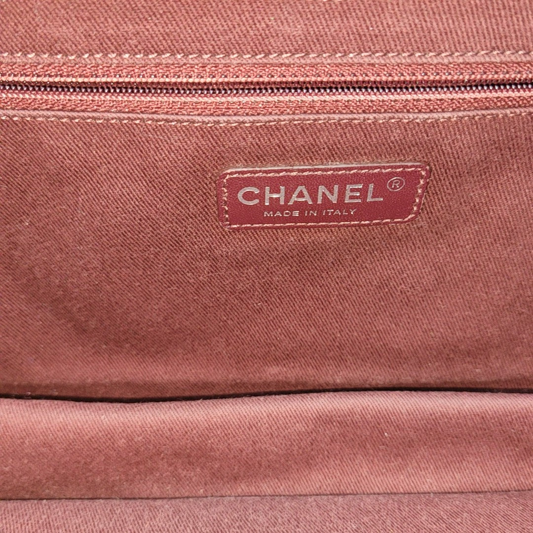 Quilted Grained Calfskin Shoulder Bag Black