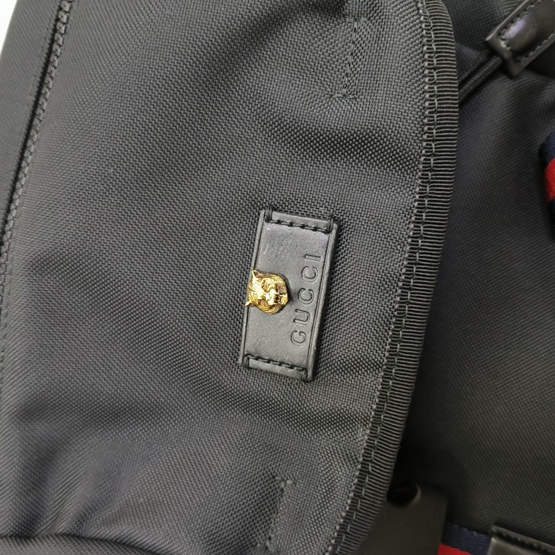 Techpack Canvas Black