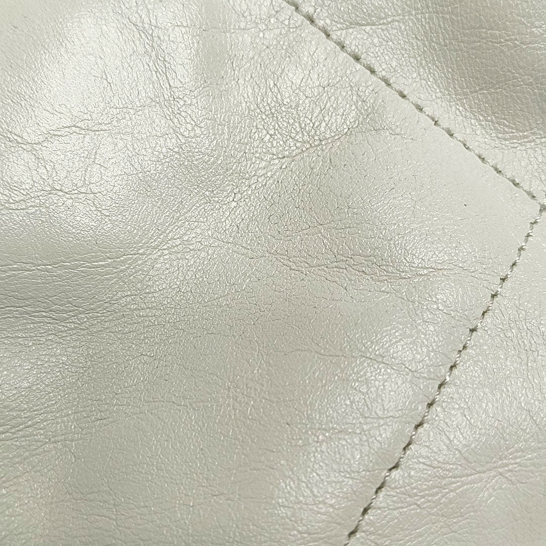 CHANEL 22 Small Quilted Calfskin White