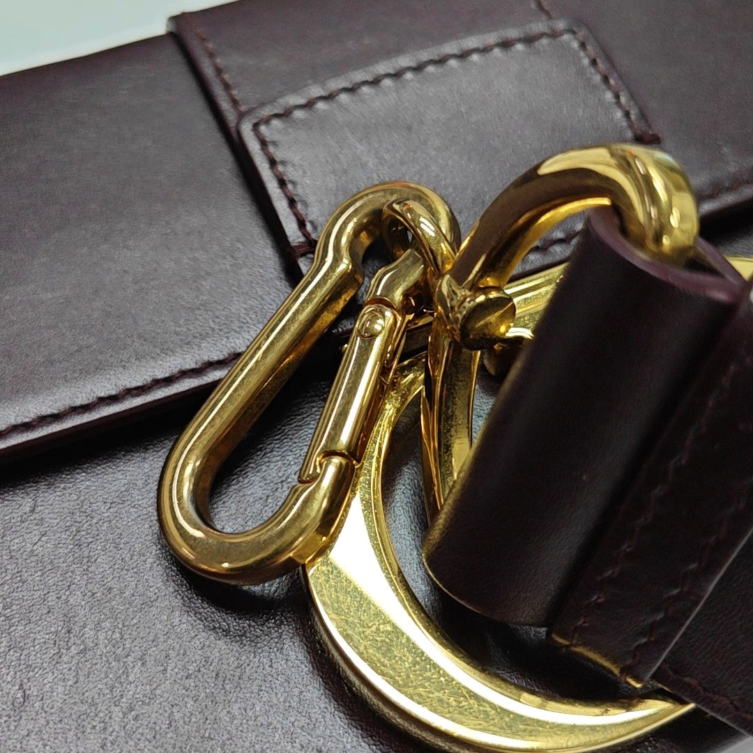 Authenticated pre-owned  30 Montaigne Oblique Calfskin Burgundy - Shoulder Bag at Looply