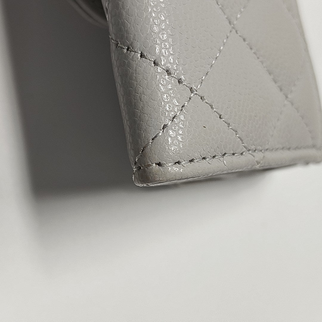 CLASSIC FLAP Quilted Grained Calfskin Gray Card Holder