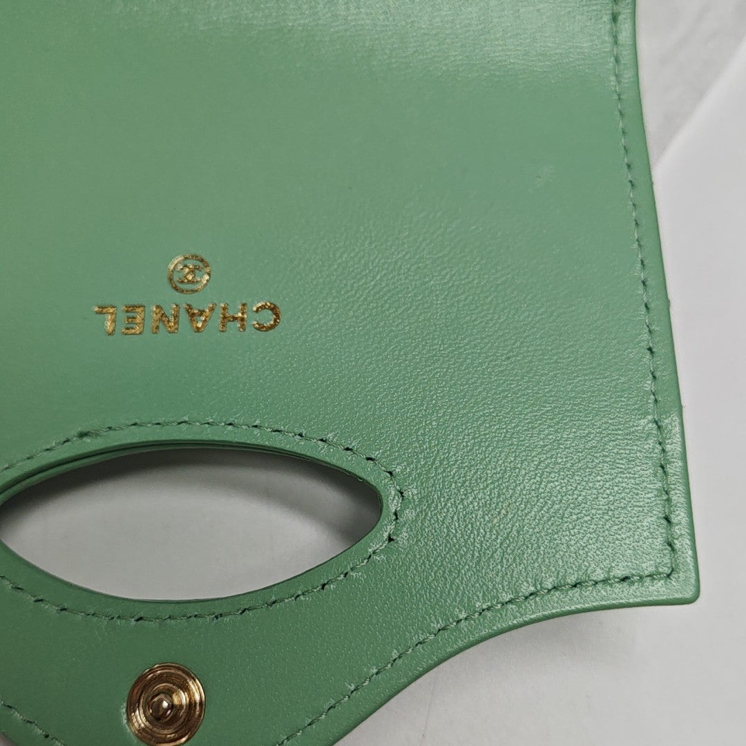 CHANEL 31 Quilted Lambskin Green Wallet