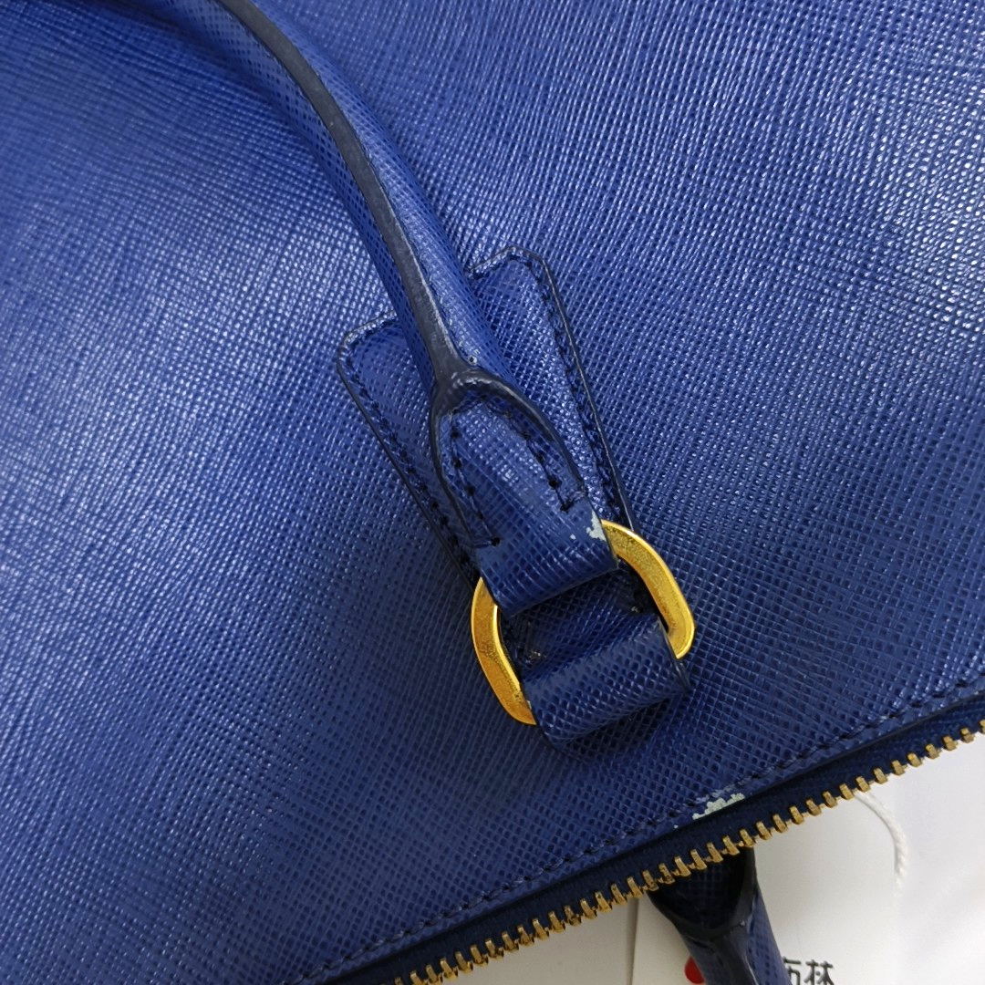 Galleria Large Calfskin Blue