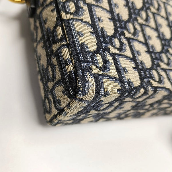 Authenticated pre-owned  30 Montaigne Oblique Canvas Blue - Shoulder Bag at Looply