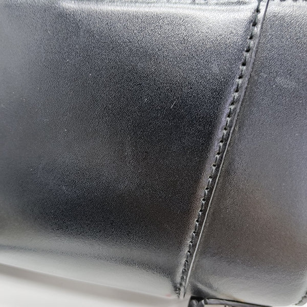 Hourglass S Calfskin Black