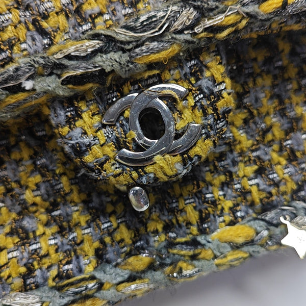 CLASSIC FLAP Medium Quilted Wool Yellow