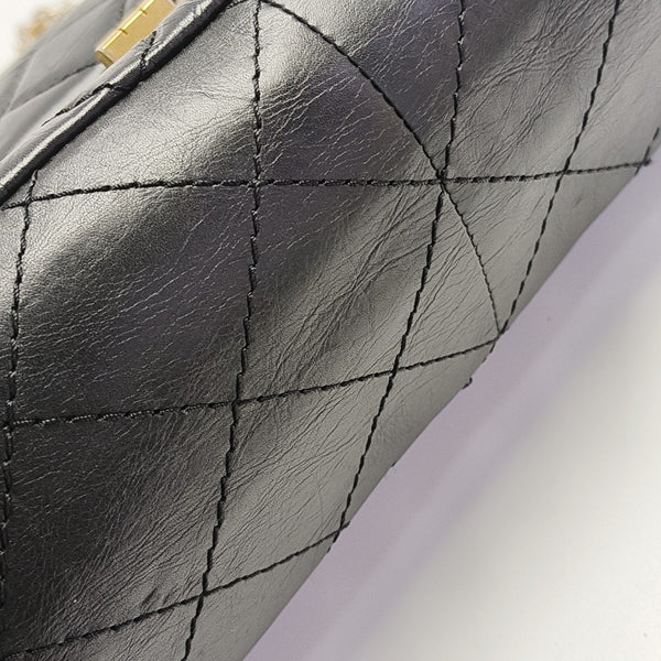2.55 Maxi Quilted Waxed Cafskin Black