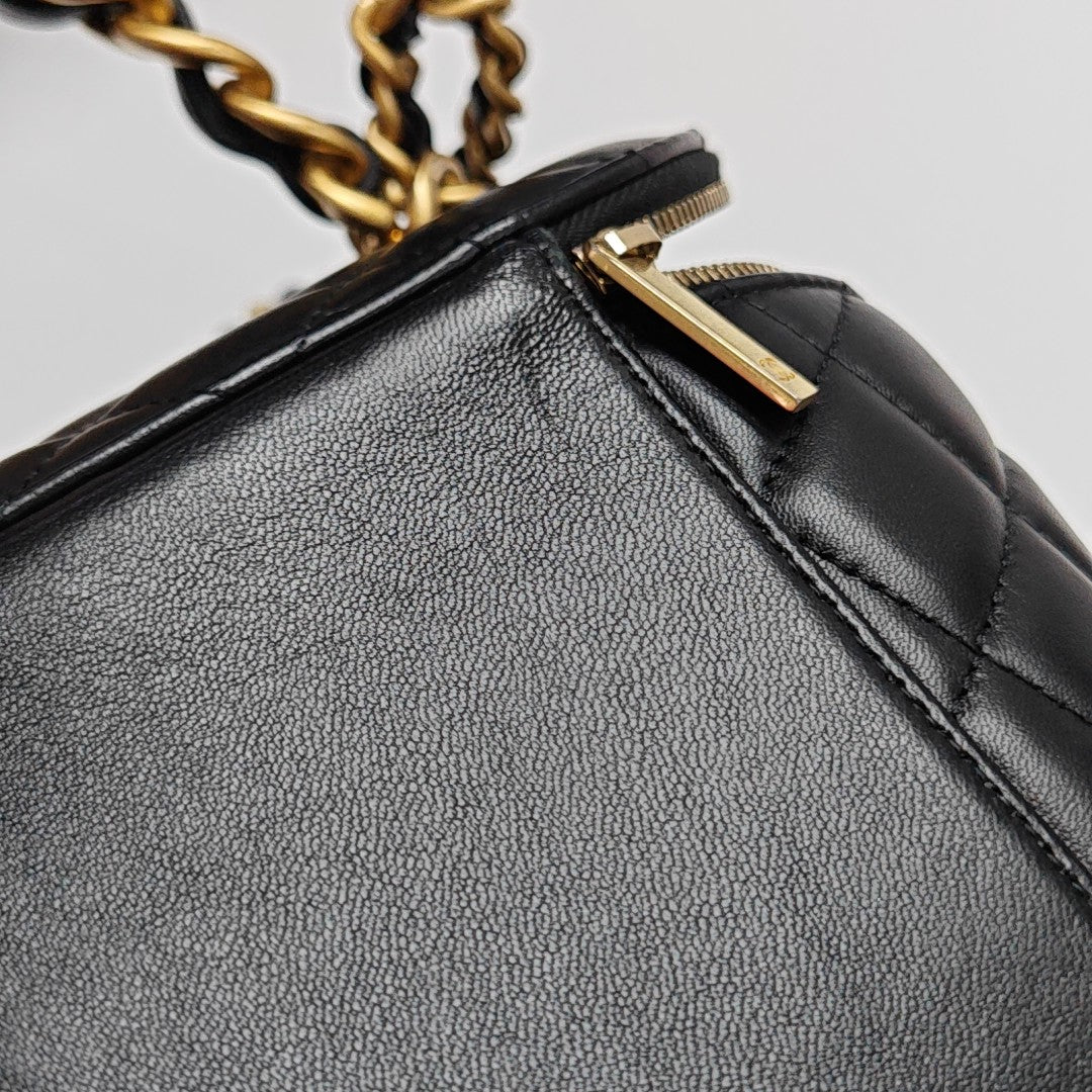 Quilted Lambskin Black