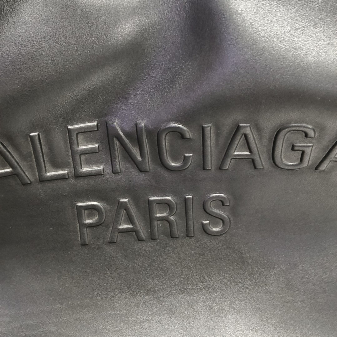 Calfskin Tote Bag Large Black