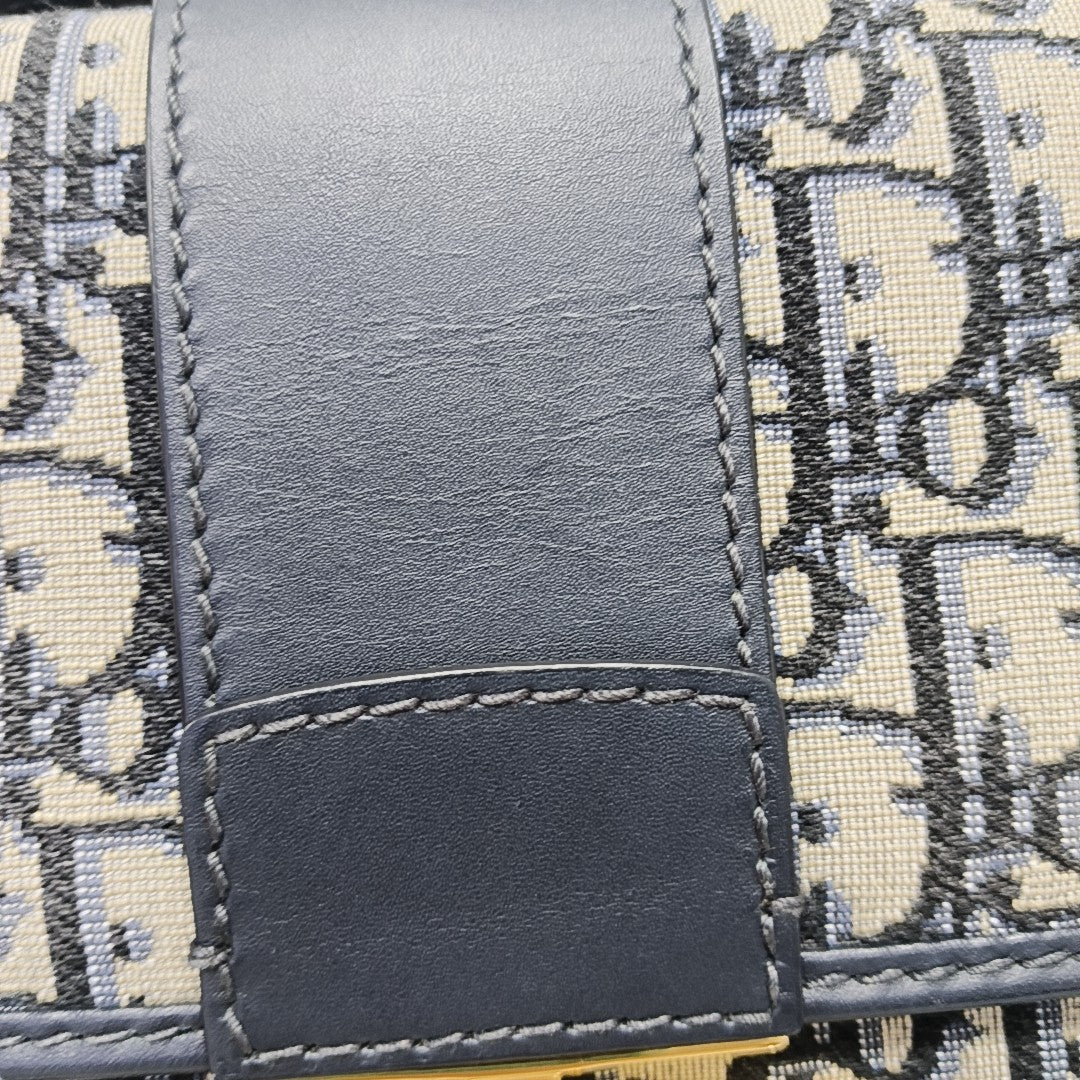 30 Montaigne Oblique Canvas Blue