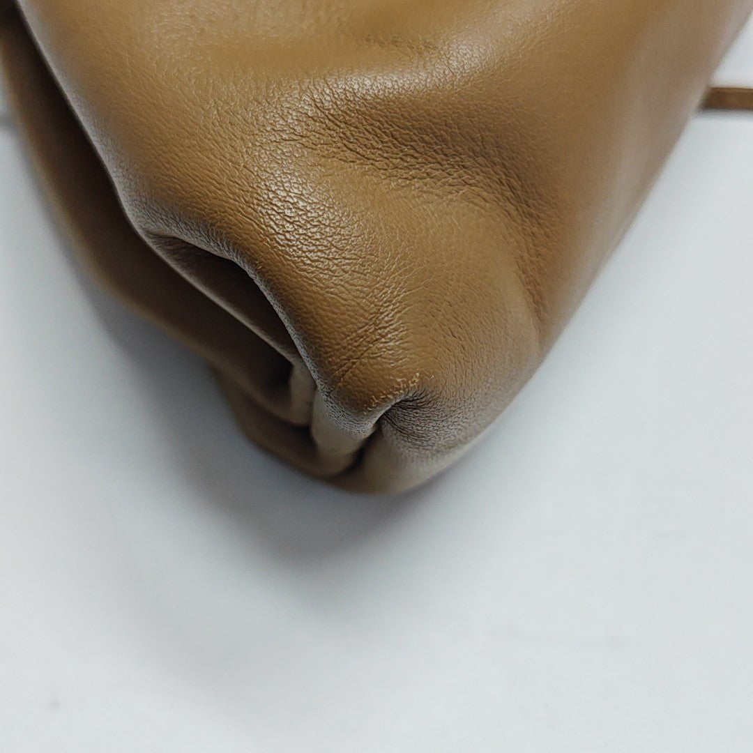 The Pouch Mini Calfskin Brown