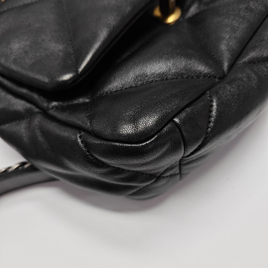 CHANEL 19 Small Quilted Lambskin Black