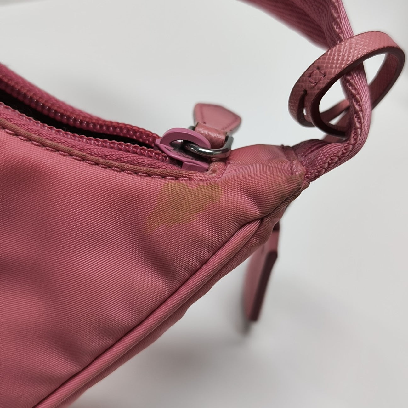 Re-Edition2000 Mini Nylon Red